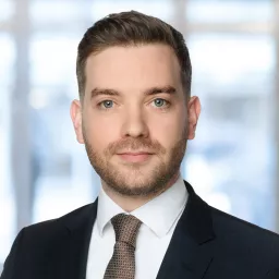 Porträt von Herrn Julian Mayer, Berater in München.