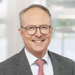 Porträt von Herrn Matthias Reinhart, Präsident des Verwaltungsrats bei VZ VermögensZentrum.